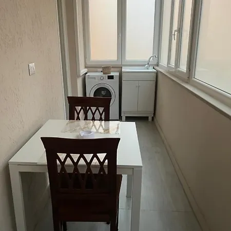 Apartment Deus